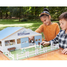 Breyer Farms Deluxe Arena Stable