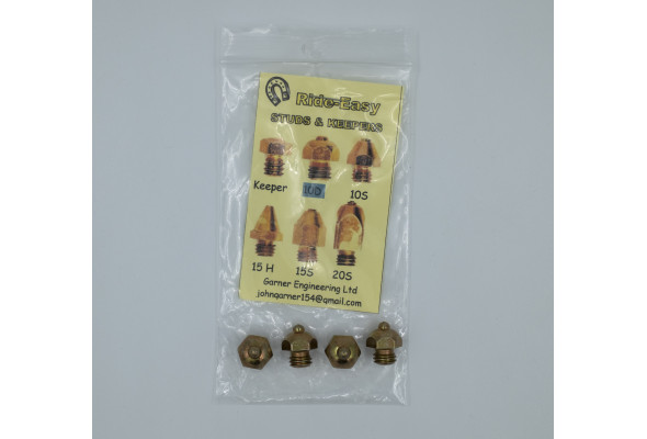 Ride-Easy Studs 4 Pack D