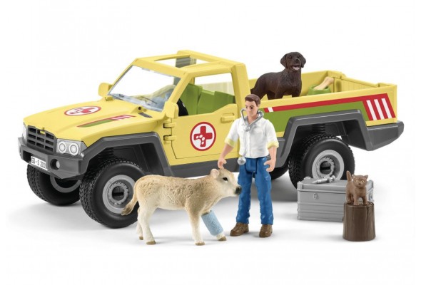 Schleich Veterinarian Visit At Farm