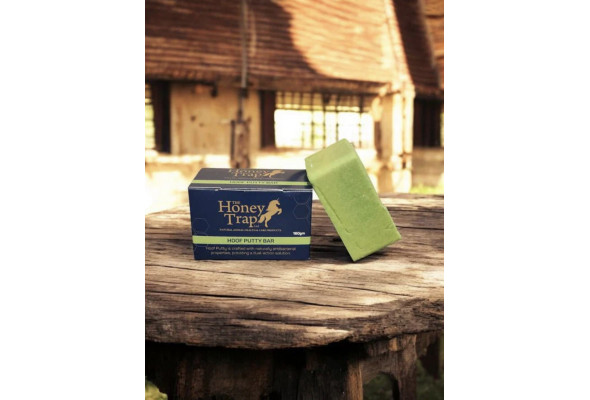 The Honey Trap Hoof Putty
