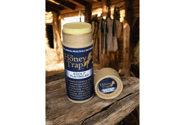 The Honey Trap Stick It Plaiting Aid